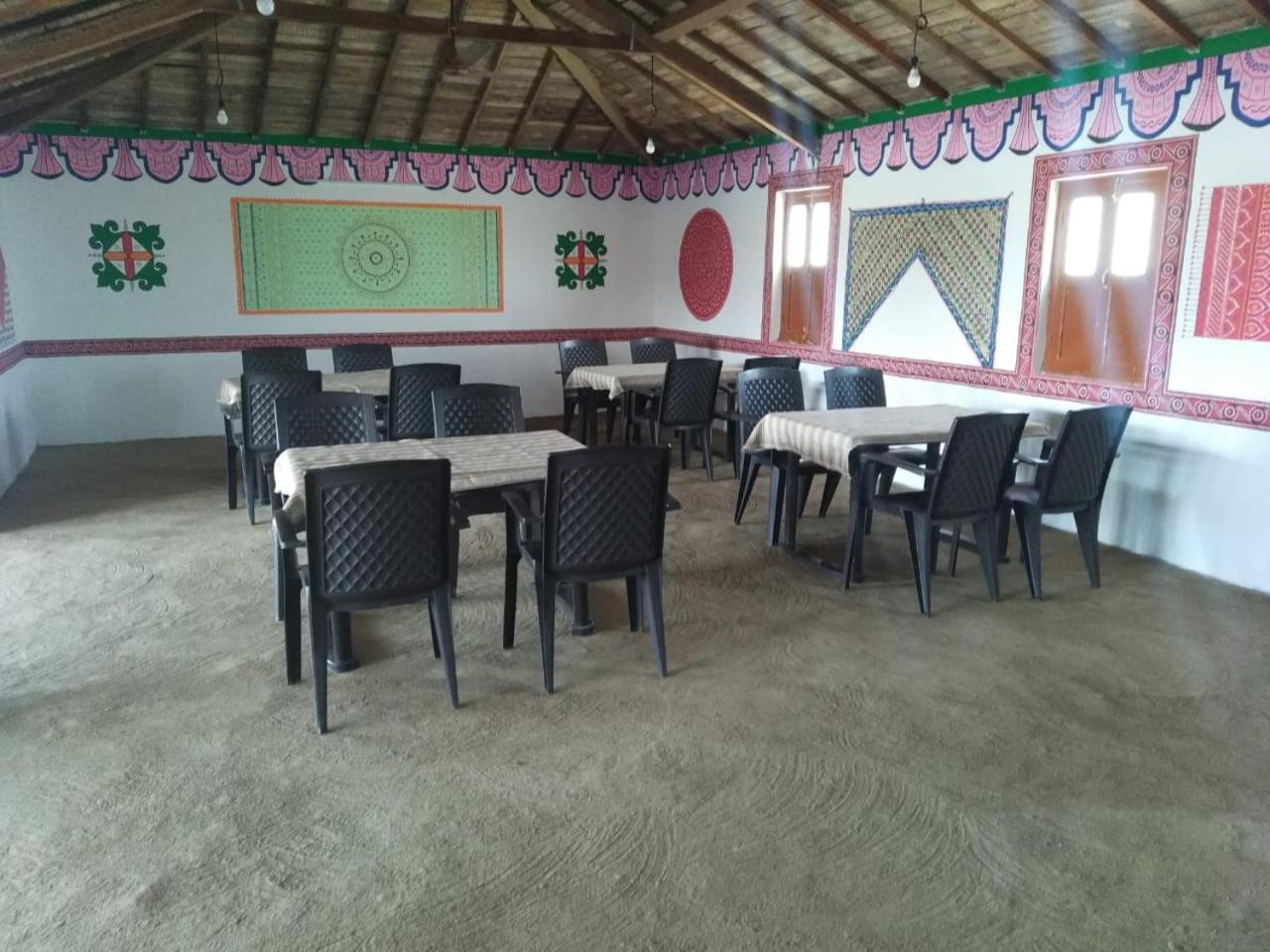 Bherandiāla Banni Village Resort - Rann Of Kutch מראה חיצוני תמונה