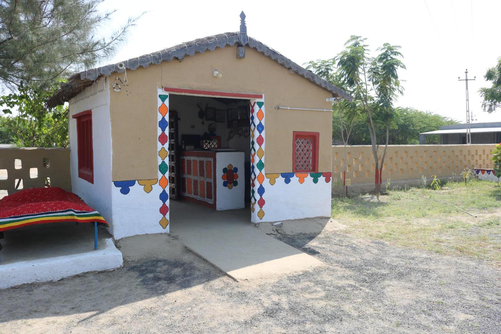Bherandiāla Banni Village Resort - Rann Of Kutch מראה חיצוני תמונה